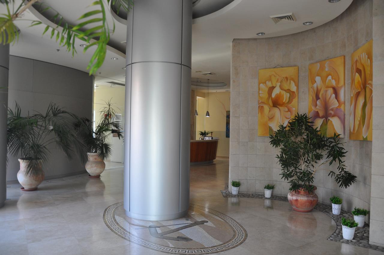 Sky Home Luxury Apartment With Sea View Bat Yam Exterior photo