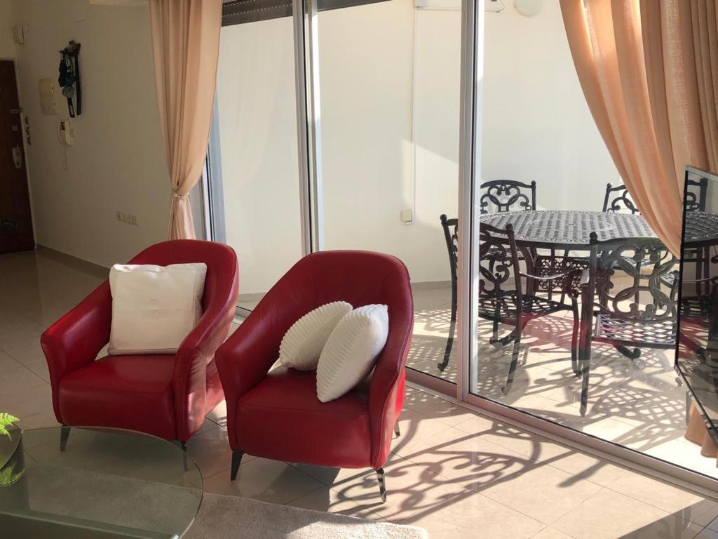 Sky Home Luxury Apartment With Sea View Bat Yam Exterior photo